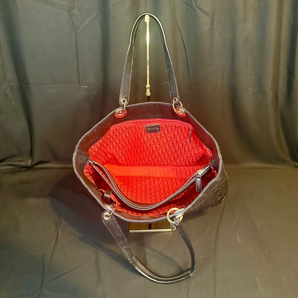 Sold - Picture 6 of 16